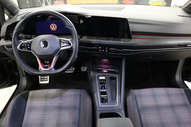 VOLKSWAGEN Golf usata, con Controllo trazione