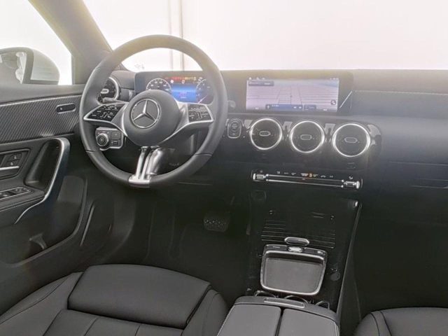 MERCEDES-BENZ A 180 usata, con Cerchi in lega