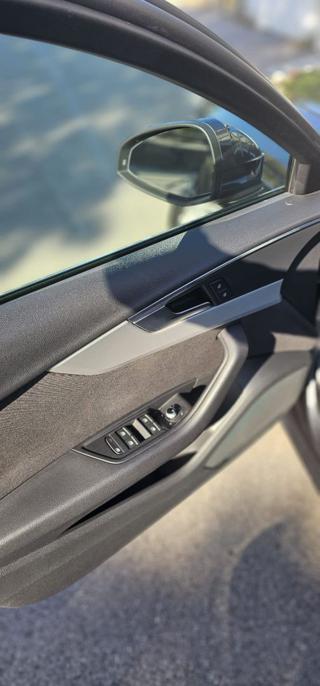 AUDI A4 usata, con Autoradio