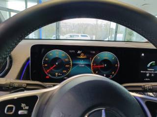 MERCEDES-BENZ GLB 200 usata, con Chiusura centralizzata