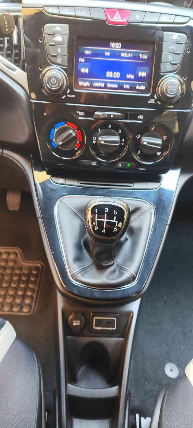 LANCIA Ypsilon usata, con Servosterzo