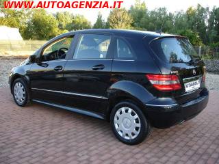 MERCEDES-BENZ B 180 usata 2