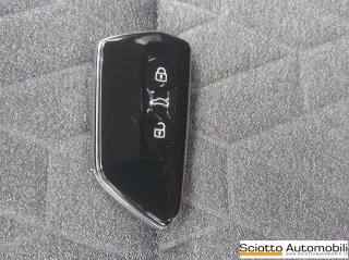 VOLKSWAGEN Golf usata, con Sensori di parcheggio posteriori