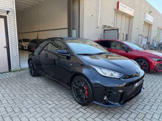 TOYOTA Yaris usata, con Alzacristalli elettrici