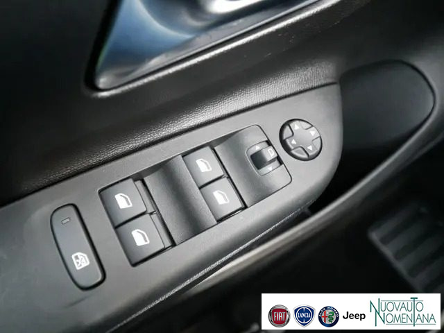OPEL Corsa usata, con Specchietti laterali elettrici