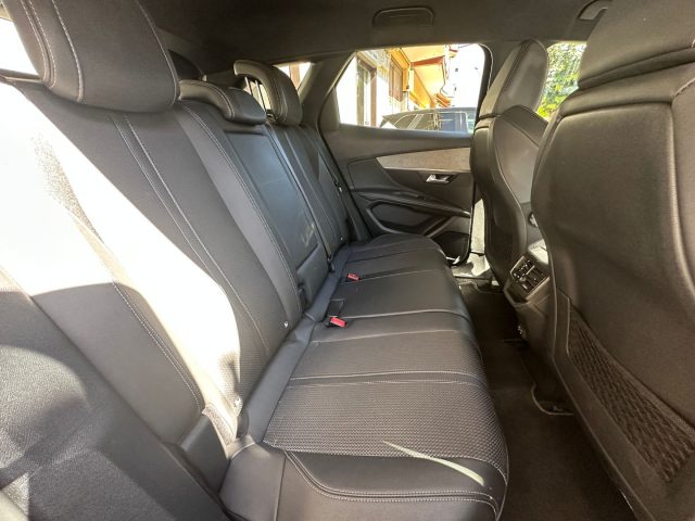 PEUGEOT 3008 usata, con Sedile posteriore sdoppiato