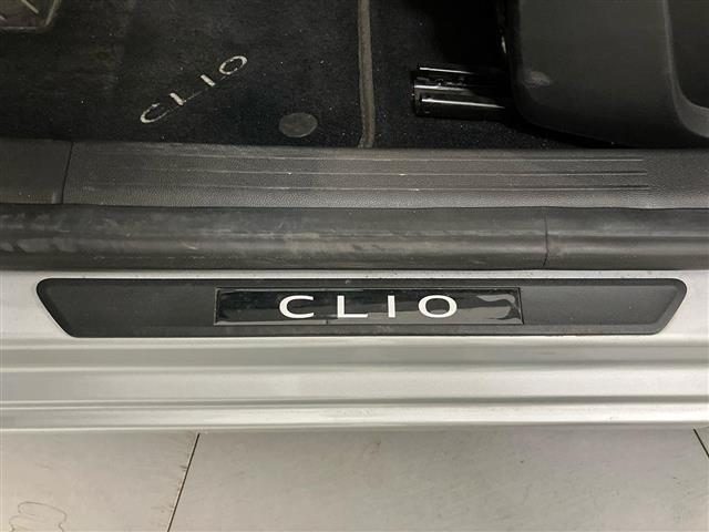 RENAULT Clio usata 26