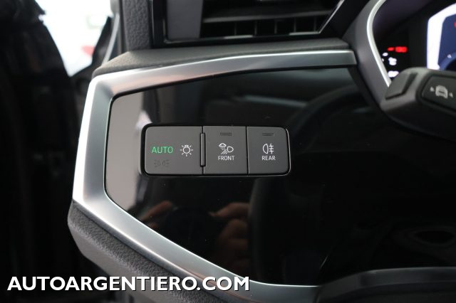 AUDI Q3 usata, con Park Distance Control