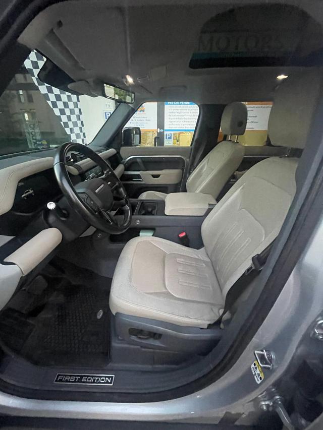 LAND ROVER Defender usata, con Apple CarPlay