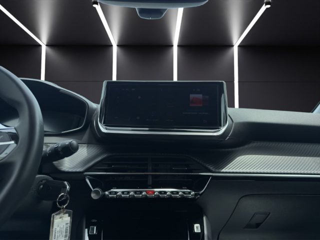 PEUGEOT 208 usata, con Autoradio digitale