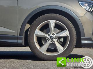 AUDI Q3 usata, con Park Distance Control