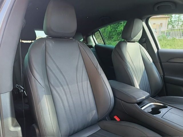 MASERATI Grecale usata, con Cerchi in lega