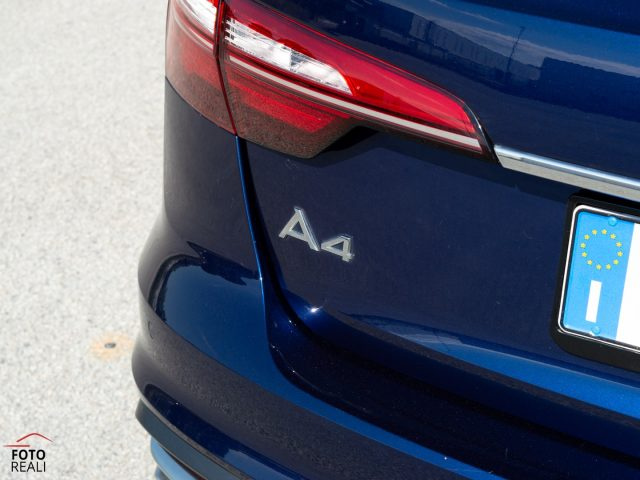 AUDI A4 usata, con Volante multifunzione