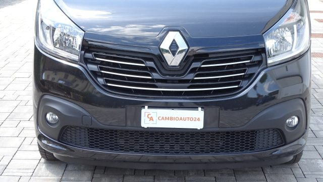 RENAULT Trafic usata 32
