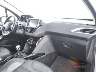 PEUGEOT 2008 usata 11