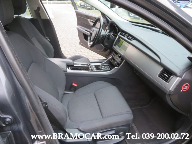 JAGUAR XF usata, con Vivavoce