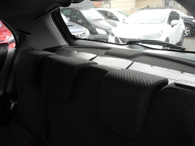 TOYOTA Yaris usata 36