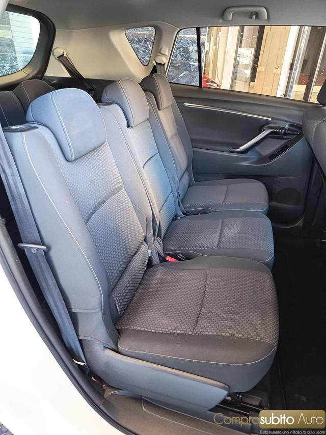 TOYOTA Verso usata 22