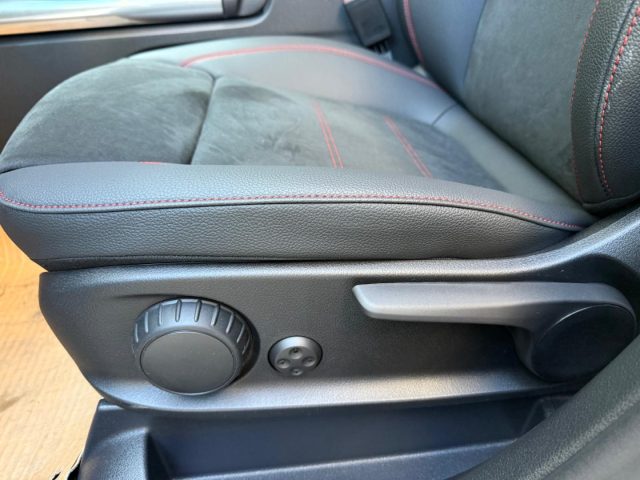 MERCEDES-BENZ GLA 180 usata 29