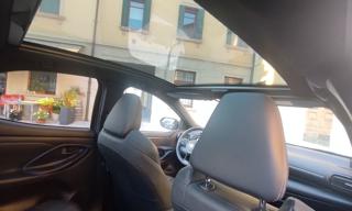 TOYOTA Yaris usata, con Sedile posteriore sdoppiato