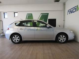 SUBARU Impreza usata, con Volante multifunzione