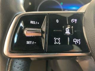 RENAULT Megane usata, con Sensori di parcheggio posteriori