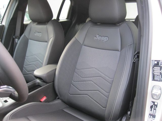 JEEP Avenger usata, con Sensori di parcheggio anteriori