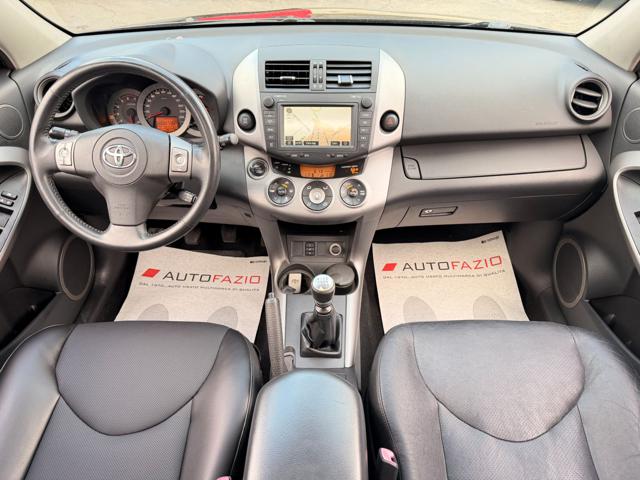TOYOTA RAV 4 usata, con Airbag laterali