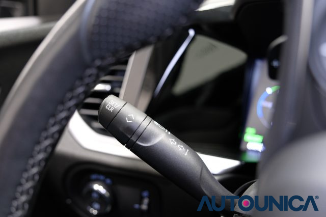OPEL Grandland usata, con Touch screen