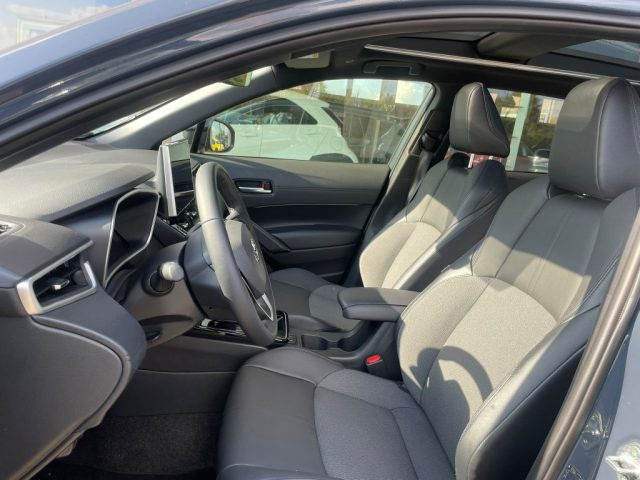 TOYOTA Corolla Cross usata, con Bracciolo