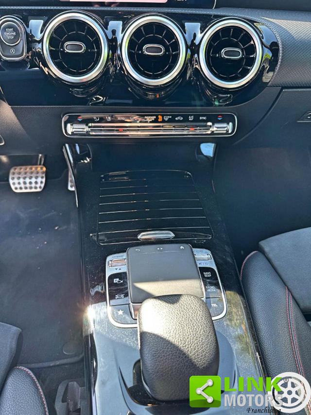 MERCEDES-BENZ A 180 usata, con Autoradio digitale