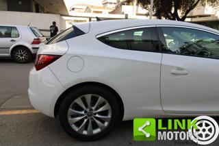 OPEL Astra usata, con Sedile posteriore sdoppiato