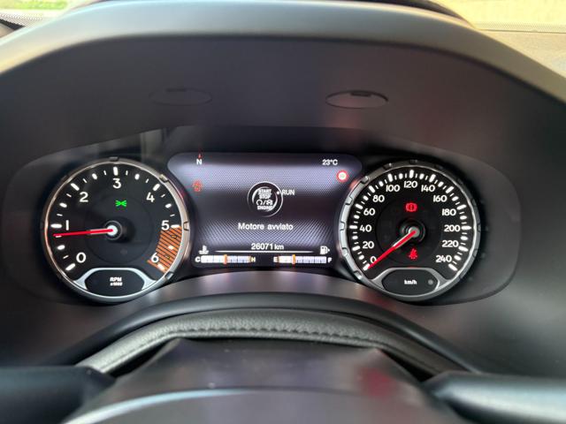 JEEP Renegade usata, con USB