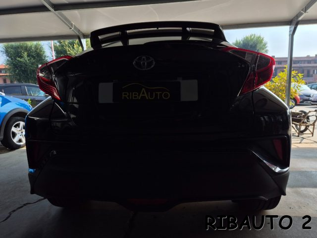 TOYOTA C-HR usata, con Specchietti laterali elettrici