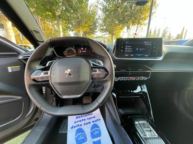 PEUGEOT 2008 usata, con Controllo automatico clima