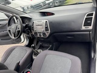 HYUNDAI i20 usata, con Chiusura centralizzata