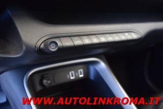 JEEP Avenger usata, con USB
