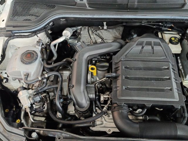 SKODA Kamiq usata, con Sedile posteriore sdoppiato