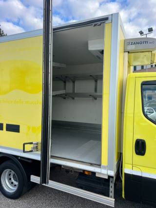 IVECO  usata 24