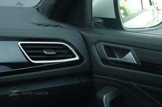 VOLKSWAGEN T-Roc usata, con USB