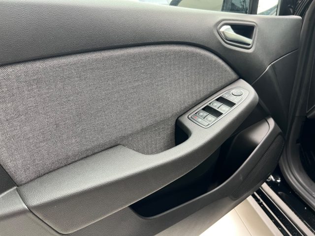 RENAULT Clio usata, con Luci diurne LED