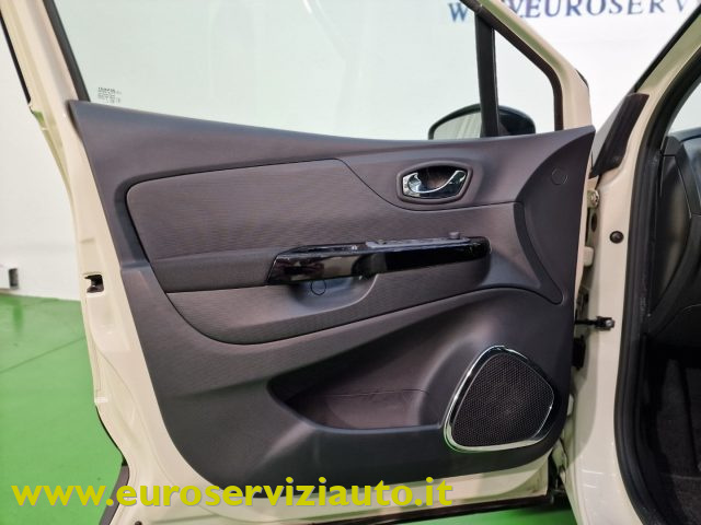 RENAULT Captur usata 42