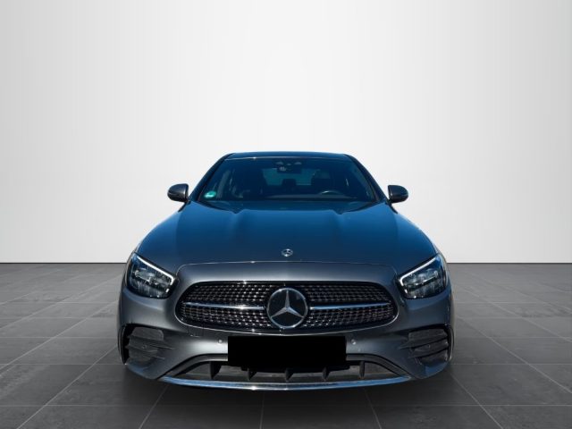 MERCEDES-BENZ E 220 usata, con Airbag