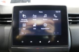 RENAULT Clio usata, con Bluetooth