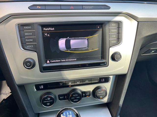 VOLKSWAGEN Passat Variant usata, con ESP