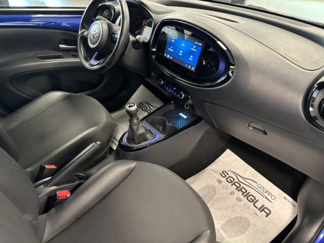TOYOTA Aygo X usata, con Controllo automatico clima