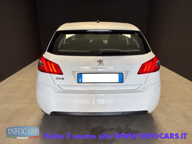 PEUGEOT 308 usata, con Luci diurne LED