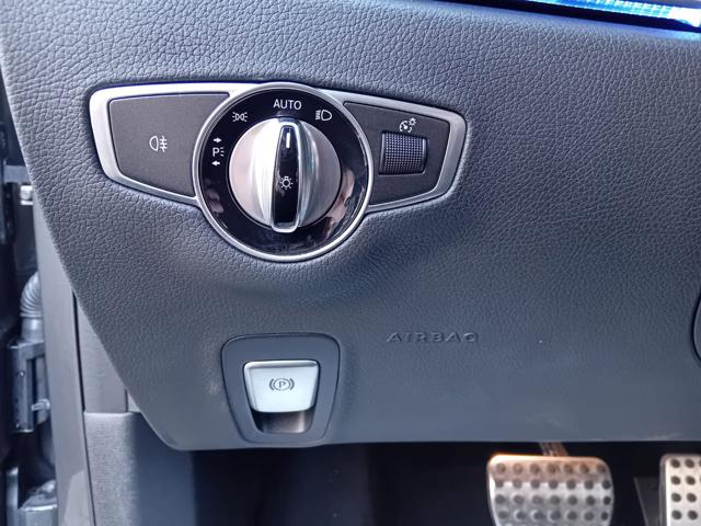 MERCEDES-BENZ E 220 usata, con USB