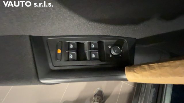 VOLKSWAGEN T-Roc usata, con Controllo elettronico della corsia