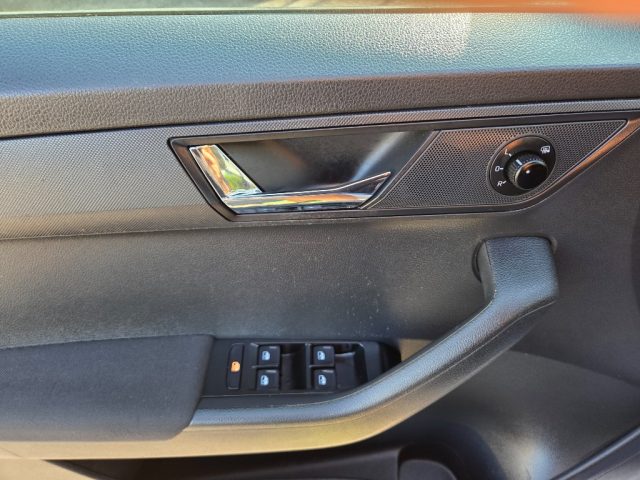 SKODA Fabia usata, con USB